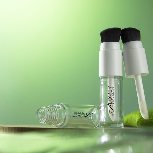 Private label 2 in 1 makeup foundation travel container with big brush