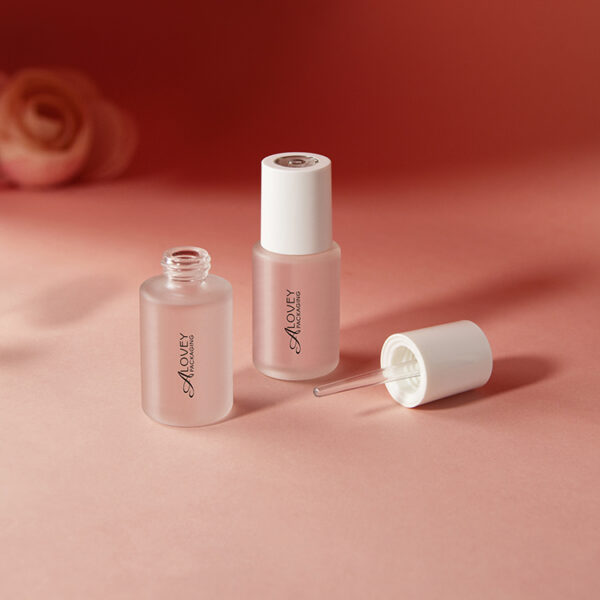 Custom glass dropper bottle