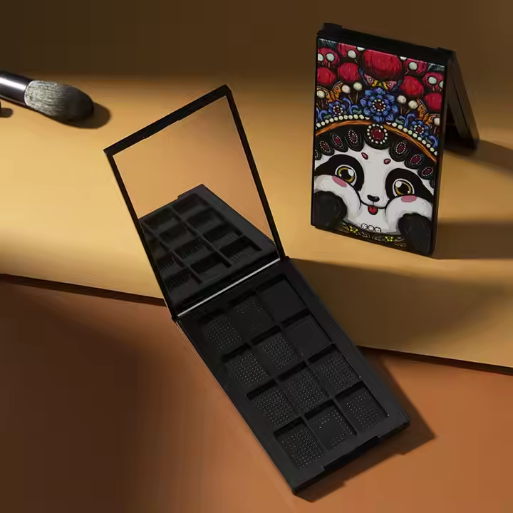 Minimalist Cosmetic Packaging 