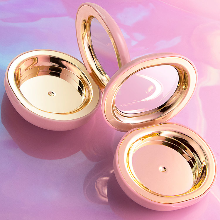 Press Powder Case vs. Loose Powder Case