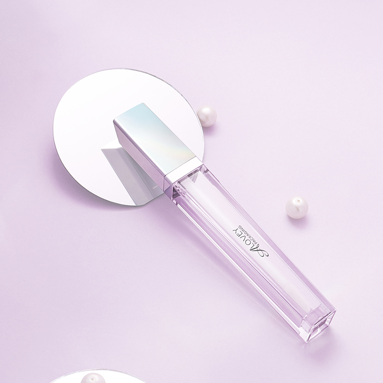 lip gloss tubes with silver top