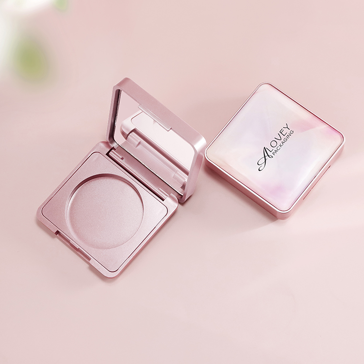 pink empty eyeshadow case