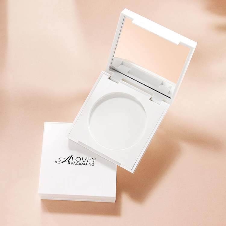 empty compact case